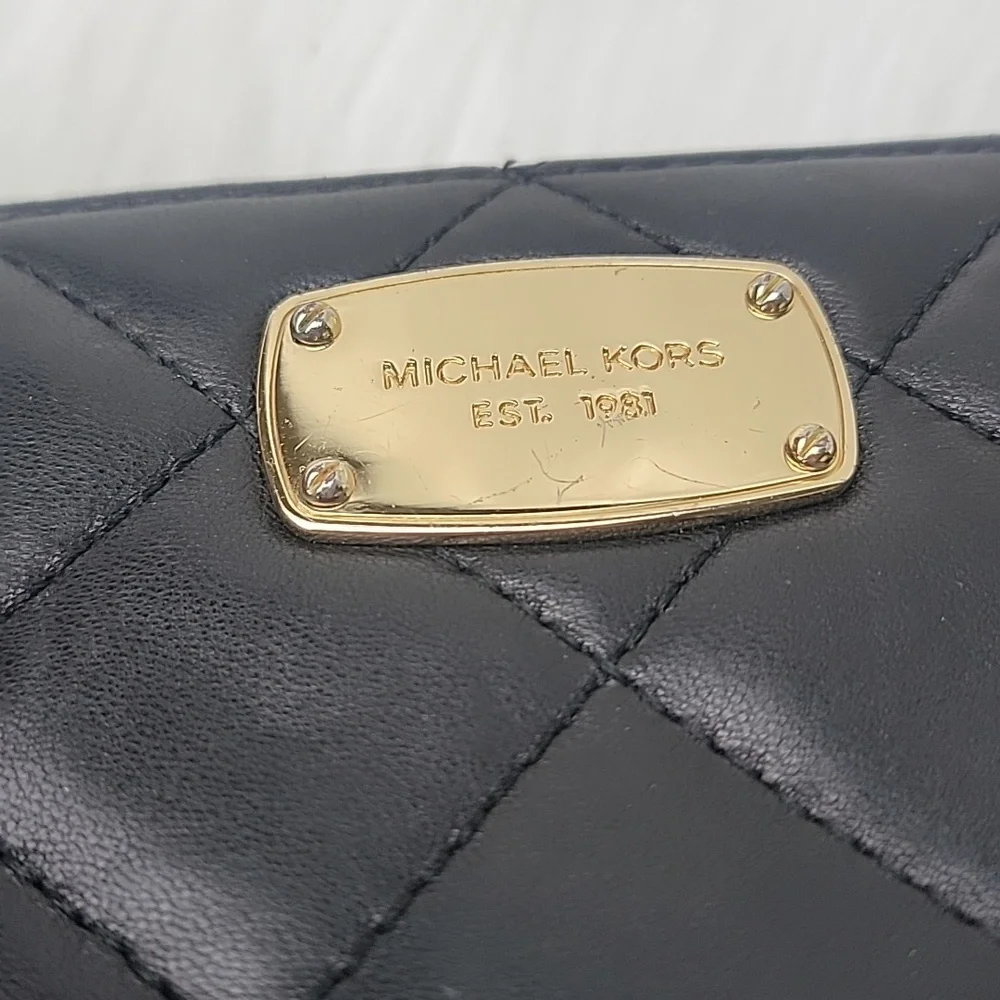 MICHAEL‎ KORS Hamilton Black Quilted Leather Gold Tone Logo Zip Around Wallet